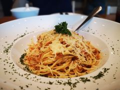 -Chom Cafe and Restaurant