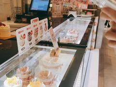 -花花卷卷·鲜食蛋糕(静安久光百货店)