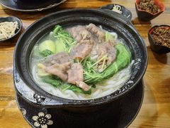 -丽虹云南过桥米线(兴工街店)