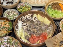 -阿山卓·野生菌火锅·纳西火塘烤肉