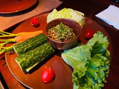 傣族生菜包肉-花马天堂云南餐厅 Lost Heaven(外滩店)