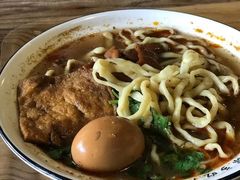 霸都牛肉肥肠面-每碗面馆(新鸿安大厦店)