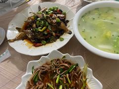 干烧耗儿鱼-洪霞餐馆