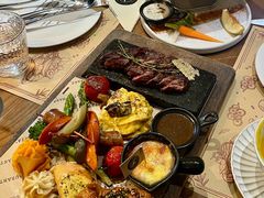 -Mark&Mars Restaurant