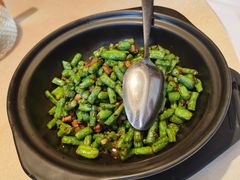 -八府香鸭·啫啫煲(华山路店)