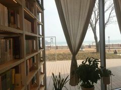 -猫的天空之城概念书店(北戴河蔚蓝海岸店)