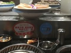 -钱小主·自助回旋烤肉火锅餐厅(东方新天地店)