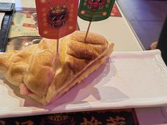 午餐肉鸡蛋三文治-龙记·香港茶餐厅(海上世界店)