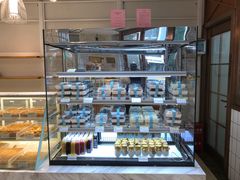 面包甜点陈列柜-老大昌(淮海中路店)