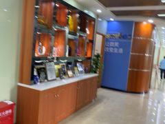 -茂菊口腔连锁(浦东南路店)