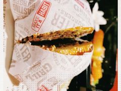 -The Habit Burger Grill 哈比特汉堡(复兴soho店)