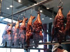 面包甜点陈列柜-百事佳烧鸭牛腩(上海虹桥站店)