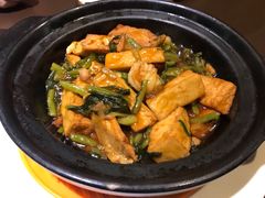 雪菜虾仁豆腐煲-有璟阁港式餐厅(国贸商城店)