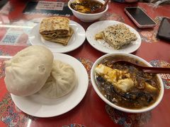 有机酸菜猪肉包子-玉华台饭庄(裕中西里小区店)