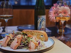 烤三文鱼沙拉-O'mills Sourdough Bakery&Bistro(永嘉路店)