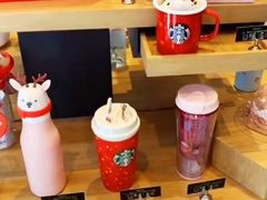 零售区-星巴克(宏汇国际广场店)