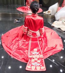 点击看大图 龙凤褂-拉瑞娜LaReine婚纱礼服高级定制