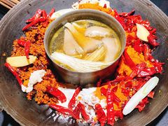 鸳鸯锅-洋马儿火锅(解放碑店)
