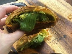 抹茶可颂-Top Impression Bakery Wolli Creek