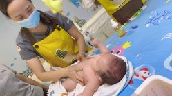 -香港3861婴幼儿游泳馆(东海商务中心店)