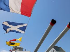 -泰达航母主题公园