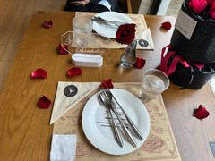 -Mark&Mars Restaurant