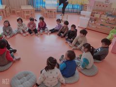 -小门牙好性格托育(北外滩中心)