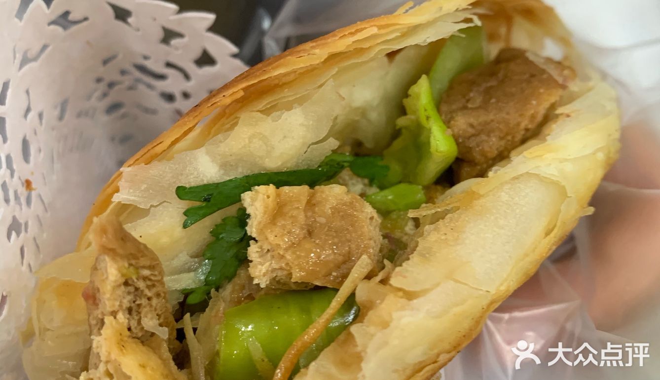 人济山庄门口的驴火店