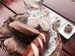 -皇冠自酿啤酒坊(中国红街5号楼店)