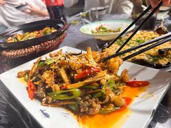 -老班长·小龙虾·鲜货烧烤大排档(金街美地店)