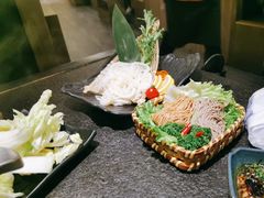 -湊湊火锅·茶憩(打浦桥日月光店)
