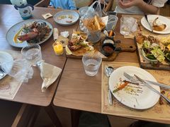 -Mark&Mars Restaurant