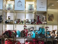 -VENCHI 闻绮(上海佛罗伦萨小镇店)