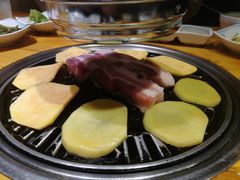 -唯成•韩国炭火烤肉 유성고기