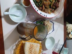 -鲁南仔·滕州炒鸡(经三路店)