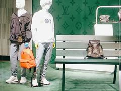 -LV路易威登(德基广场店)