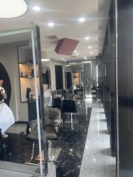 -TOP HAIR SALON