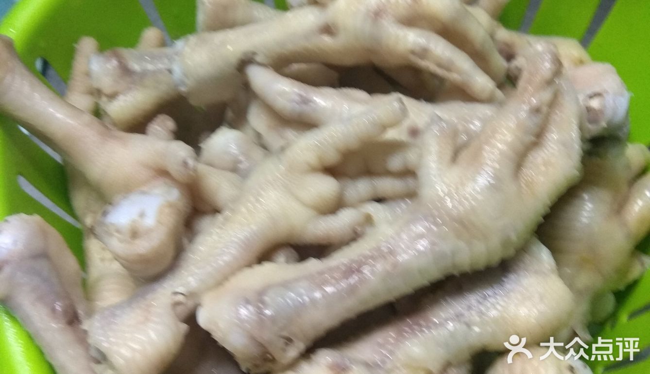 今日抽条筋去市场买大只鸡脚