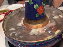 -毛辣果·贵州红酸汤牛肉火锅(西单店)