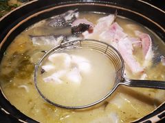 -小椒娘撒椒鱼火锅(三八广场店)