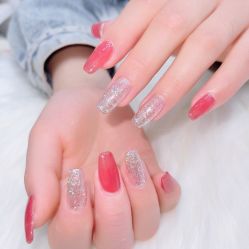 -七彩虹美甲美睫 半永久