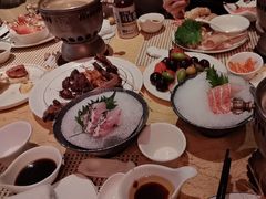 -雍和会海鲜姿造自助(湖东路店)