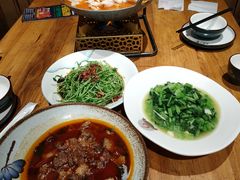 -老滇山寨•云南特色菜•地方菜•民族风情歌舞表演(金碧店)