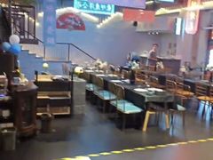 -里堂派对·独栋团建聚会小院轰趴馆(三圣乡店)