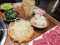 -黔有有贵州酸汤夺夺粉火锅(五味十字店)