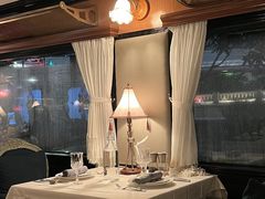 景观位-火车头法国西餐厅