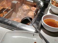 -海底捞火锅鲜切牛肉主题店(长寿路店)