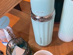 -星巴克(南京孵鹰大厦店)