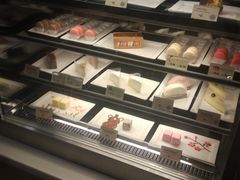 面包甜点陈列柜-麦当劳(南京路2店)