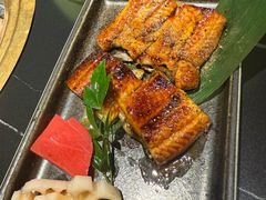 -山川小町·极番烧肉(新地假日广场店)